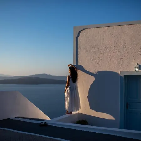Blu Hotel Akrotiri (Santorini)