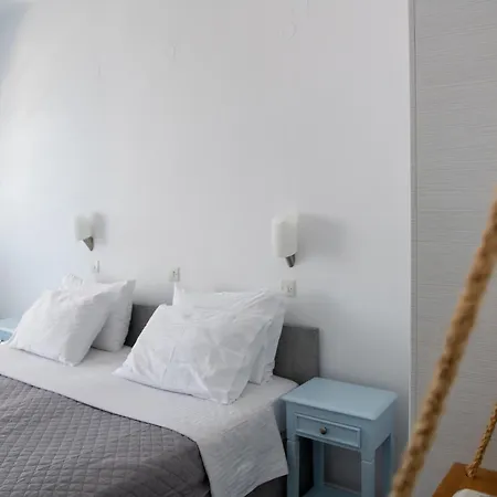 Blu Santorini 酒店 *