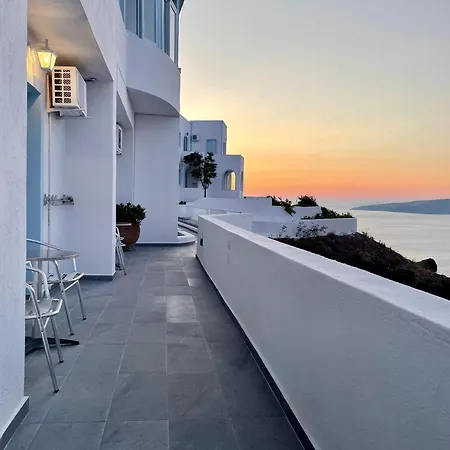 Blu Santorini Akrotírion