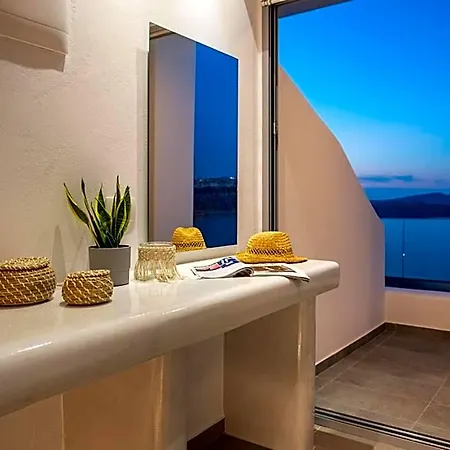 Blu Santorini * Akrotírion