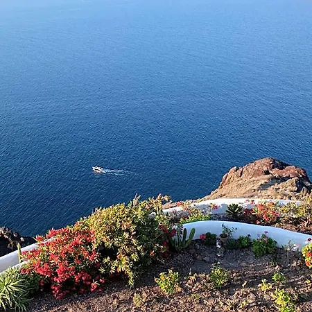 Blu Santorini Hotel *
