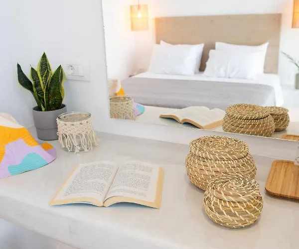 Blu Santorini * Akrotiri (Santorini)